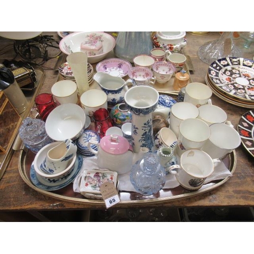 65 - COLLECTION OF CERAMICS AND GLASS