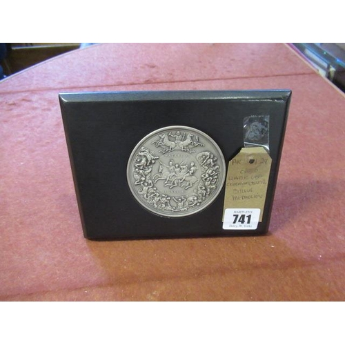 741 - CASED WATERLOO COMMEMORATIVE SILVER MEDALLION