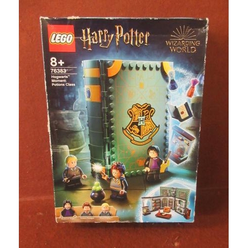 29 - BOXED HARRY POTTER LEGO