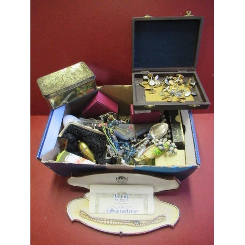 326 - BOX OF SILVER AND OTHER MIXED JEWELLERY