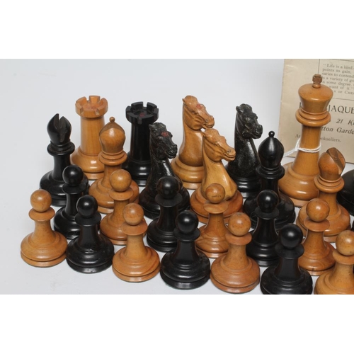 559 - A JAQUES BOX AND EBONY STAUNTON PATTERN CHESS SET, white king stamped with maker's name, king's knig... 