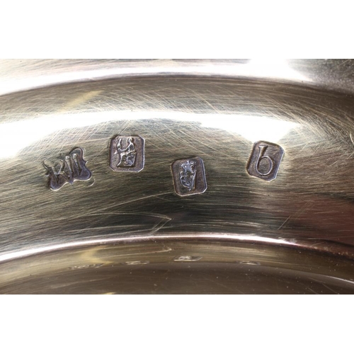 158 - AN IRISH SILVER PLATE, maker Royal Irish Silver Company, Dublin 1969, Sheffield import mark 1968/9, ... 