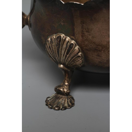 164 - A LARGE PAIR OF SILVER SAUCE BOATS, maker HH Plante, London 1937, of oval form with cut rims, acanth... 