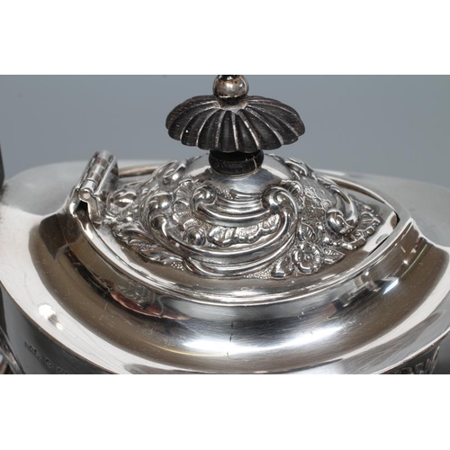 174 - A BACHELOR'S EDWARDIAN SILVER COMPOSITE THREE PIECE TEA SERVICE, maker possibly E G Parker, Birmingh... 