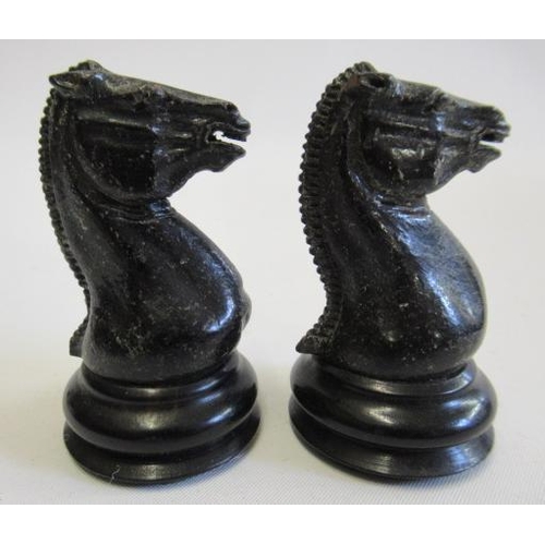 559 - A JAQUES BOX AND EBONY STAUNTON PATTERN CHESS SET, white king stamped with maker's name, king's knig... 