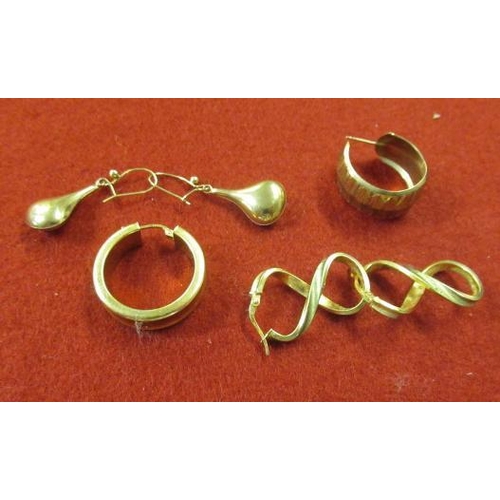 224 - QUANTITY OF 9CT GOLD EARRINGS