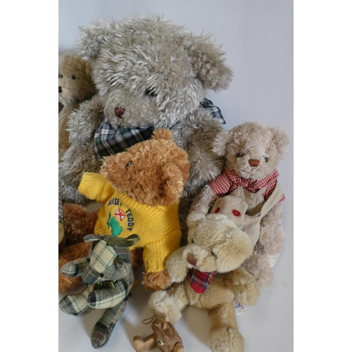 138 - Eleven teddy bears and plush items, including two Robin Rive limited editions, a Gina bear and a Sun... 