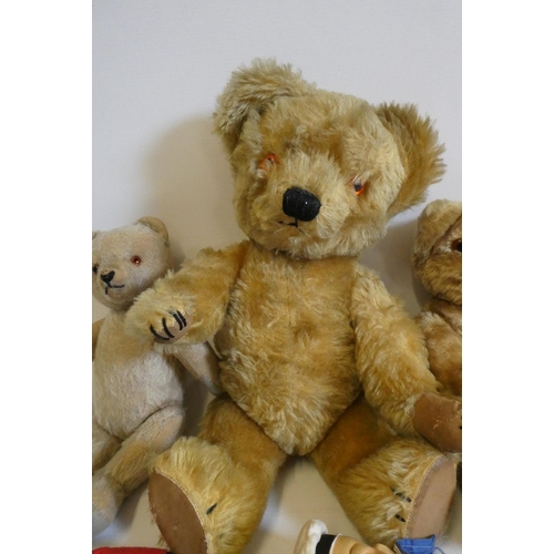 146 - Five vintage stuffed toys, comprising a 17