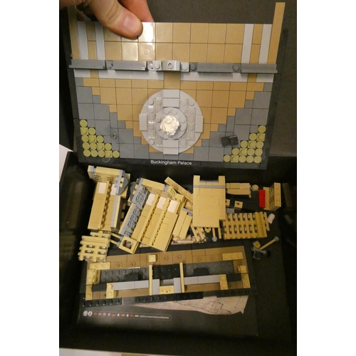 163 - 2 Lego Architecture boxed kits, comprising Buckingham Palace 21029 and London 21034