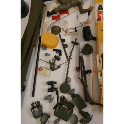 196 - Action Man Action soldier, boxed, accessories and equipment manual, good playworn condition, box AF