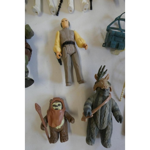 210 - 9 Star Wars figures and accessories, comprising Lobot, Teebo with card, Wicket, Logray, 2 Admiral Ac... 