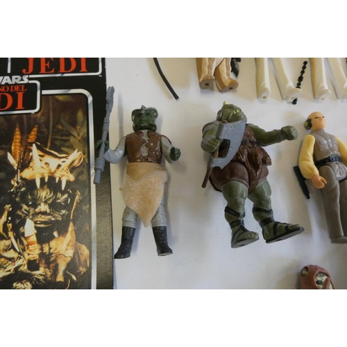 210 - 9 Star Wars figures and accessories, comprising Lobot, Teebo with card, Wicket, Logray, 2 Admiral Ac... 