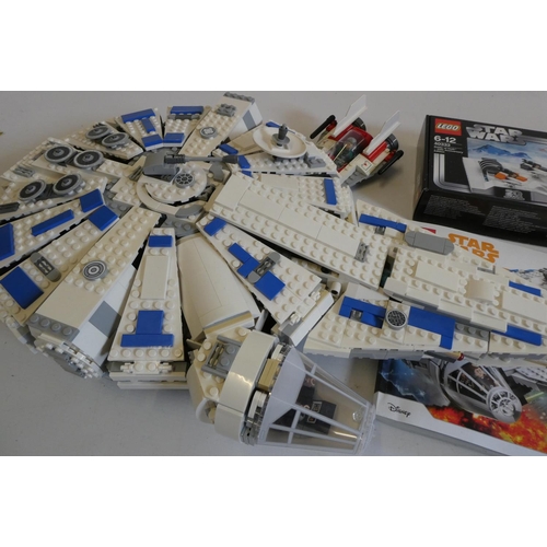 233 - A box of Star Wars Lego, including set 75212 (unboxed and unchecked), set 40333 unopened and another... 