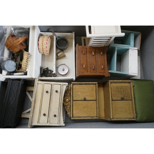 75 - Box of good quality antique & vintage dolls house furniture and accessories, both wood and metal ite... 