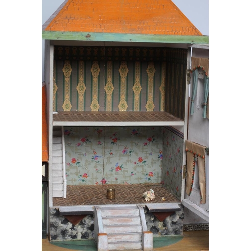 77 - A Bavarian style German wooden dolls house, early/mid 20th century, 1/16th scale, with 2 split level... 