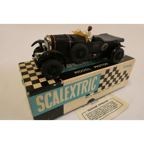 293 - Early Scalextric Vintage Bentley race car finished in black, boxed, good to excellent