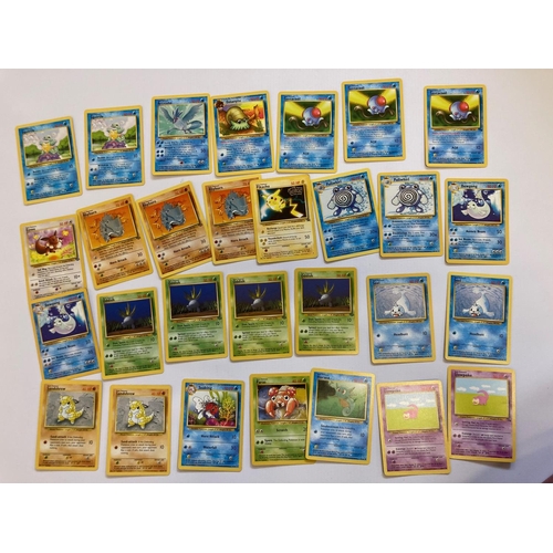 156 - Approximately 593 Pokemon cards, comprising 266 1999 Pokemon, 116 1999-2000 Pokemon, 92 1999 Energy,... 