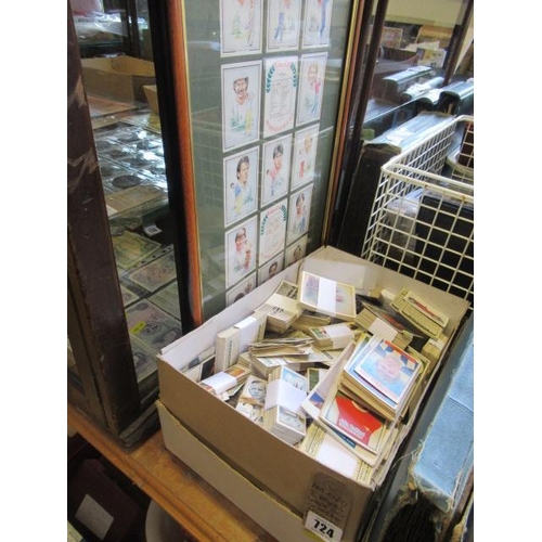 724 - TWO BOXES OF LOOSE CIGARETTE CARDS ETC WITH FRAMED RYDER CUP PLAYERS SET