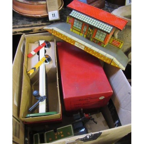 12 - BOXED HORNBY NUMBER 1 WATER TANK NUMBER 2 SIGNAL BOX AND CLOCKWORK LOCOMOTIVE ETC