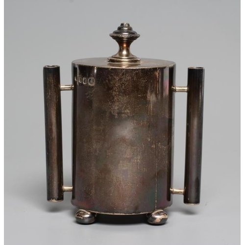 135 - AN EDWARDIAN SCOTTISH SILVER TABLE LIGHTER, by James Marks, Glasgow 1909, of plain cylindrical form ... 