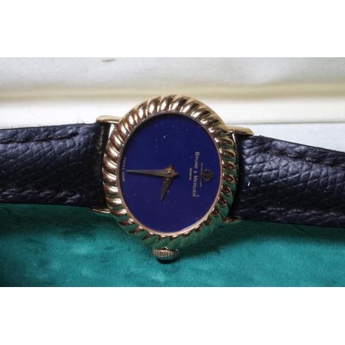 170 - A LADY'S 18CT GOLD BAUME & MERCIER WRISTWATCH, the oval lapis lazuli dial inscribed in gilt with mak... 