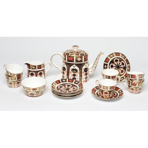 30 - A ROYAL CROWN DERBY CHINA TEA SET, modern, painted in the Imari palette with pattern 1128, comprisin... 