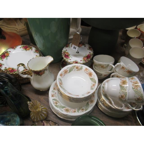 84 - ROYAL ALBERT OLD COUNTRY ROSES AND DUCHESS TEAWARE