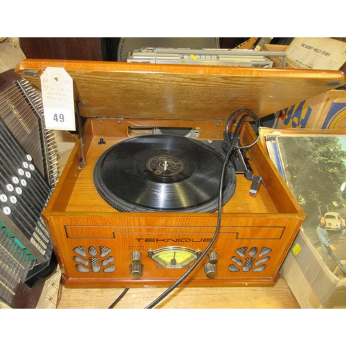 49 - TECHNICS RECORD PLAYER