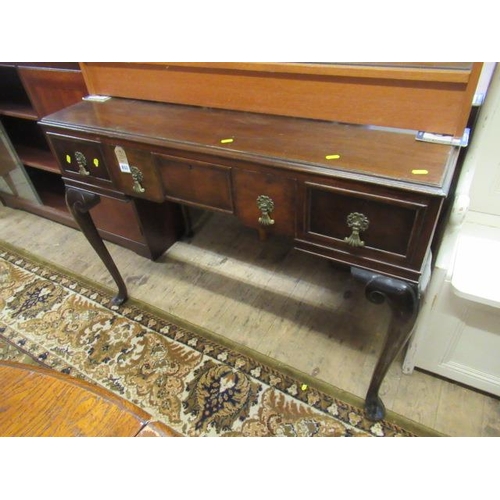 853 - WARING AND GILLOWS MAHOGANY DRESSING TABLE