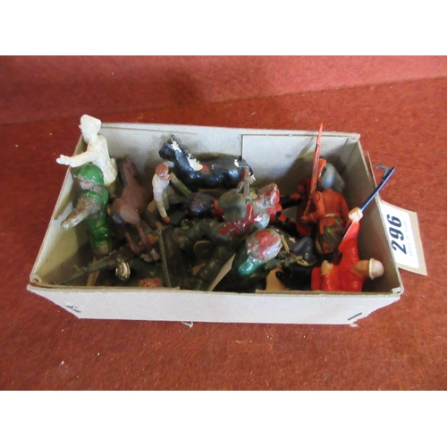 296 - SMALL BOX OF VINTAGE TOY SOLDIERS AND HORSES