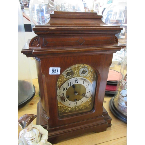 527 - LARGE OAK CASED CHIMING MANTLE CLOCK