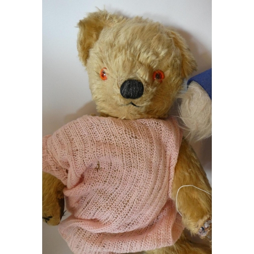 154 - Two vintage teddy bears, comprising an 18