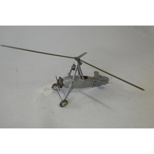 276 - Britains Army Auto Gyro repainted silver with USA star, good (Est. plus 24% premium inc. VAT)