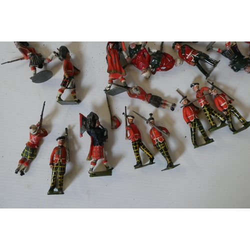 346 - Unboxed Britains solders from Scottish Highland regiments, some paint damage, fair (Est. plus 24% pr... 