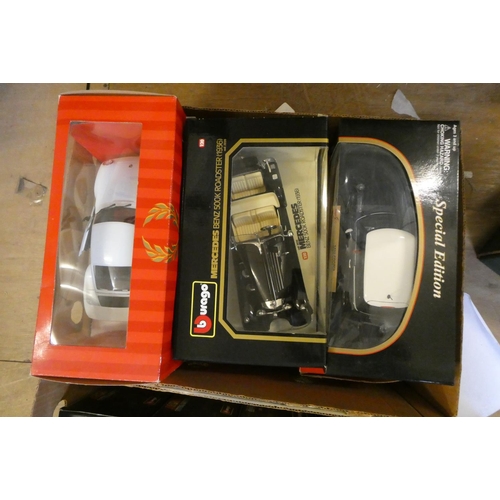 439 - Six 1/18 scale classic cars by Burago and Tonka including Mercedes, Mini and MG, all items boxed, go... 