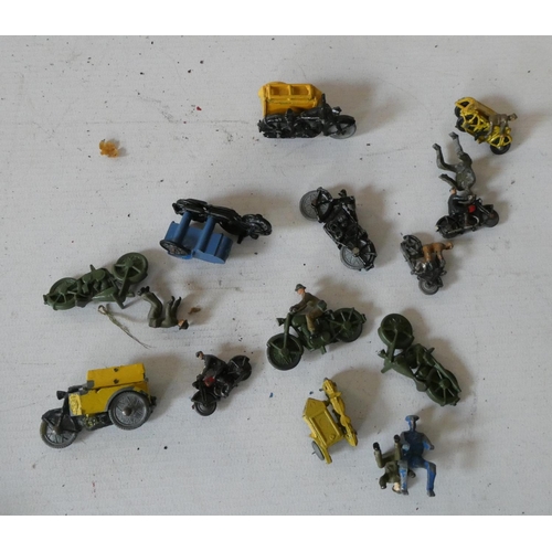 446 - Small diecast motorcycle models from various makers including AA bikes with side car, fair (Est. plu... 