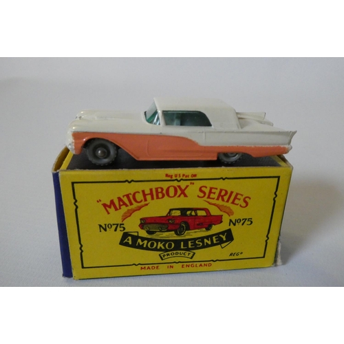 472 - Matchbox Moko No43 Hillman Minx, No74 Mobile Canteen and No75 Ford Thunderbird, boxes good+, models ... 