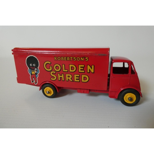 511 - Dinky 919 Guy Van Golden Shred, box fair, model excellent (Est. plus 24% premium inc. VAT)