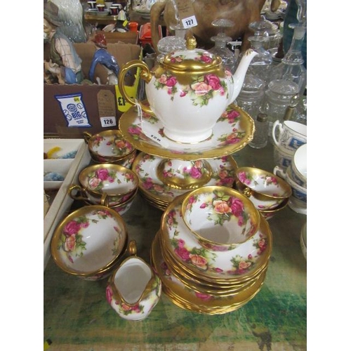 128 - ROYAL CHELSEA GOLDEN ROSE TEASET