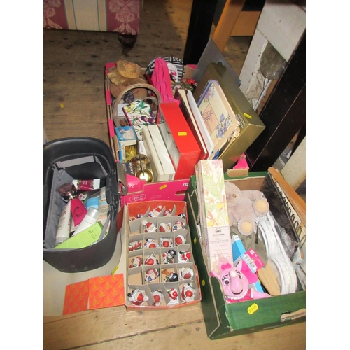 275 - TWO BOXES OF MISCELLANEOUS INCLUDING CHRISTMAS DECORATIONS