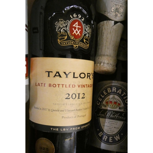 32 - Eleven bottles of mixed alcohol, including one 2012 Taylor's LBV port, two bottles Gonzalez Byass Je... 