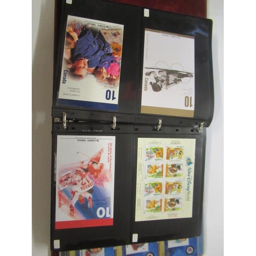 532 - CANADIAN FULL ALBUM OF MINT PRESENTATION PACK OF STAMPS 1997-2001