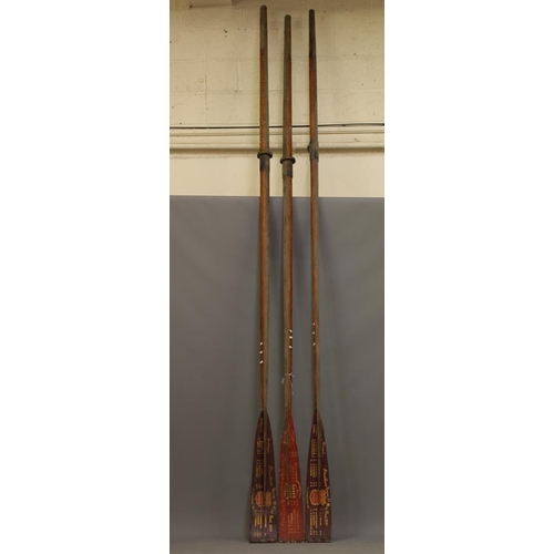 430 - THREE FITZWILLIAM HOUSE, CAMBRIDGE UNIVERSITY ROWING CLUB BOAT OARS, inscribed 'Fitzwilliam House 1s... 