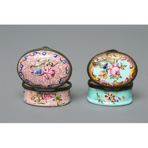 104 - TWO SOUTH STAFFORDSHIRE ENAMEL PATCH BOXES, late 18th century, both oval with mirrored interiors, on... 