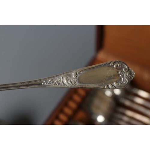 155 - A SET OF TWELVE FRENCH SILVER TEASPOONS, 950 standard, indistinct bigorne marks, with scroll cast fi... 