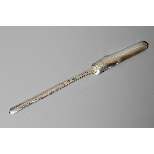 163 - A GEORGE III SILVER MARROW SCOOP by Joseph Bell II, London 1760, with shell back, 8 1/2