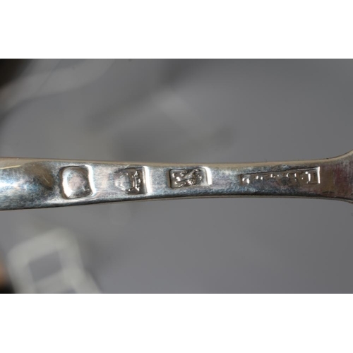 163 - A GEORGE III SILVER MARROW SCOOP by Joseph Bell II, London 1760, with shell back, 8 1/2