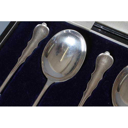 200 - A SET OF SIX CHIPPENDALE PATTERN SILVER SOUP SPOONS by Josiah Williams & Co., London 1918, 8ozs 16dw... 