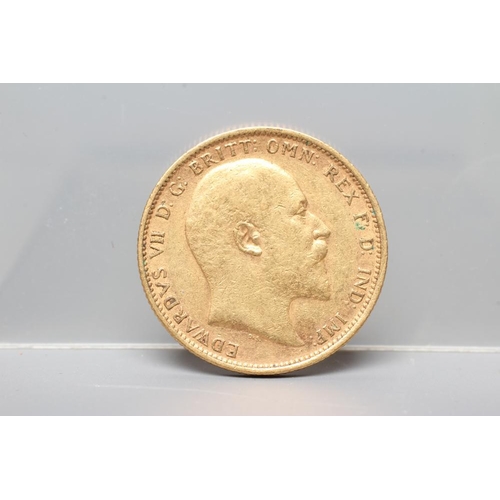 239 - AN EDWARD VII SOVEREIGN, 1903, 8g (Est. plus 20% premium)