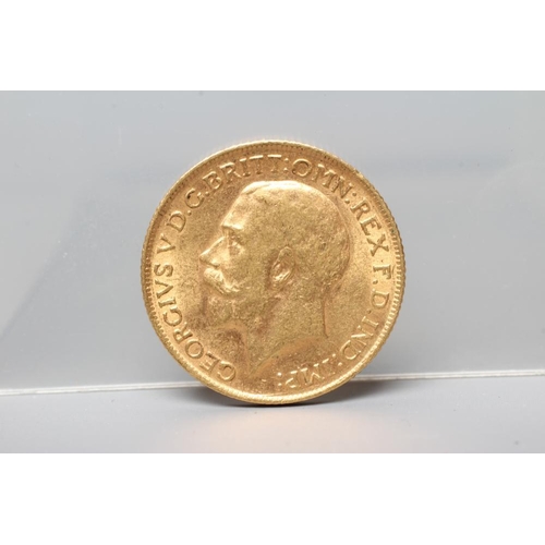 246 - A GEORGE V SOVEREIGN, 1912, 8g (Est. plus 20% premium)